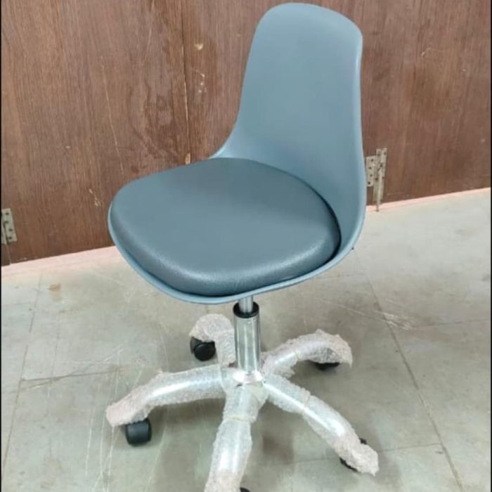 Ergonomic Swivel Office Chair with Padded Seat & Caster Wheels – Modern Grey