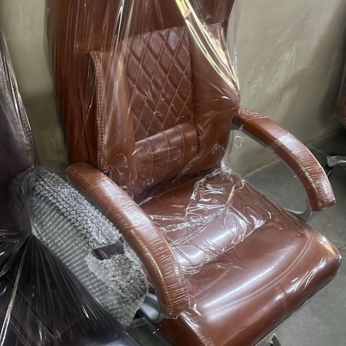 Chester High-Back Leatherette Executive Chair – Classic Tan with Diamond Stitching
