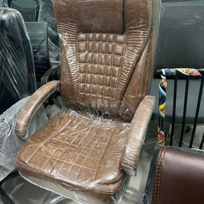 Premium High-Back Executive Office Chair in Textured Tan Leatherette