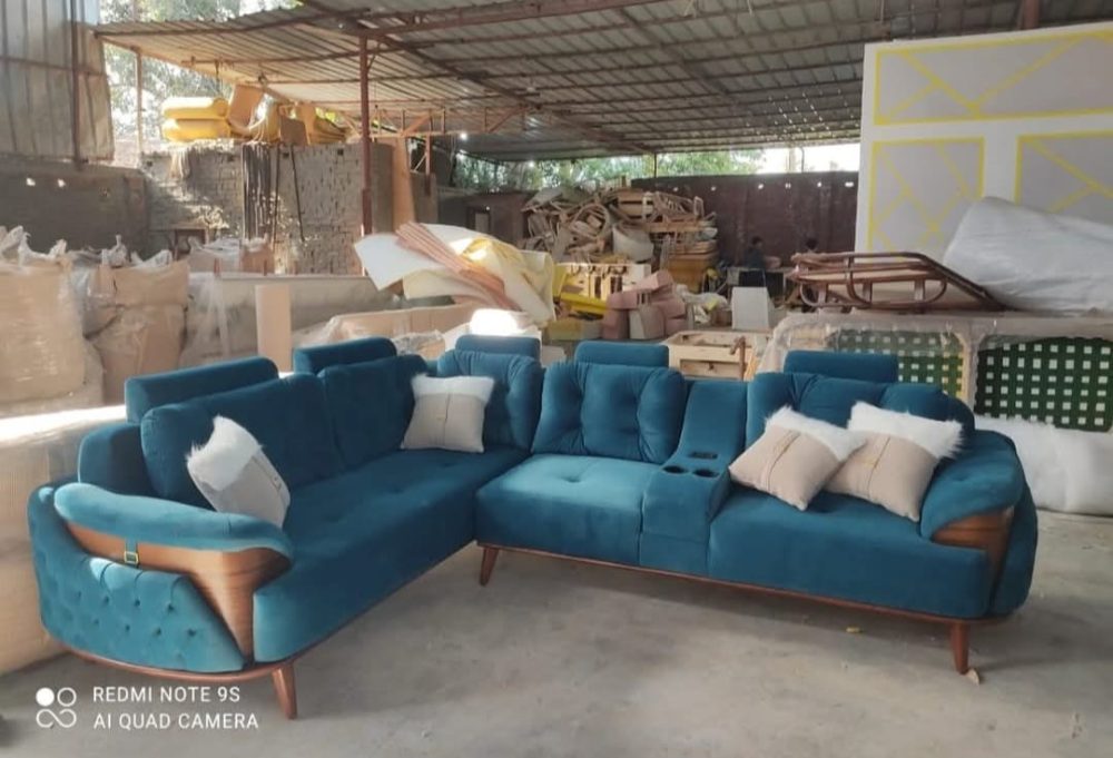 Modern L-Shaped Sectional Sofa